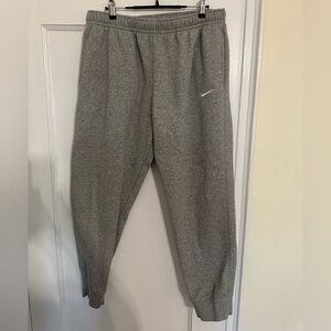 Nike Men’s Gray Sweatpants XL